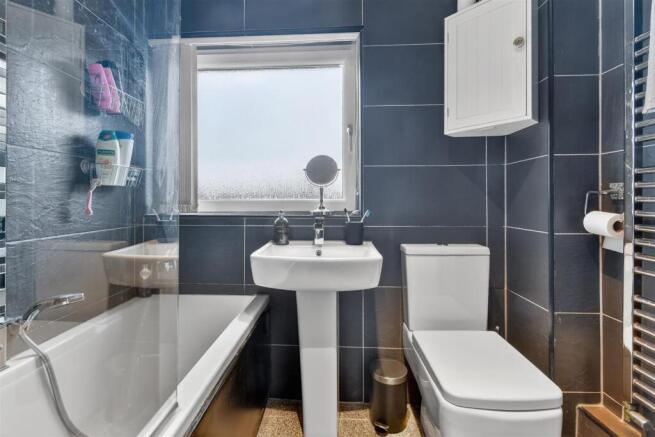 3 bed Semi-Detached for sale Image 11