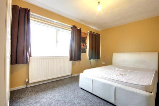 3 bed Terraced for sale Image 4
