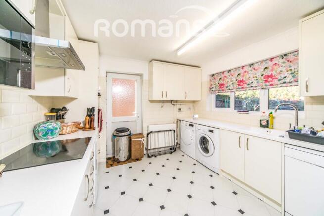 4-Kitchen