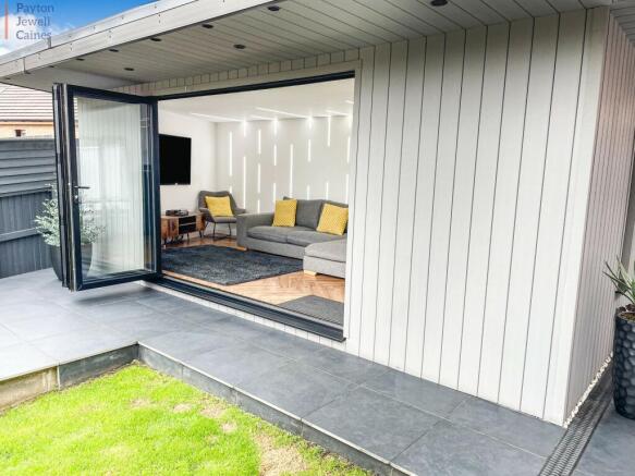 Garden room
