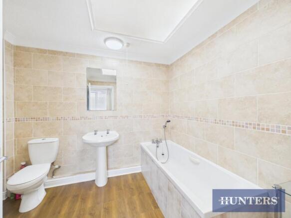 2 bed Apartment for sale Image 9