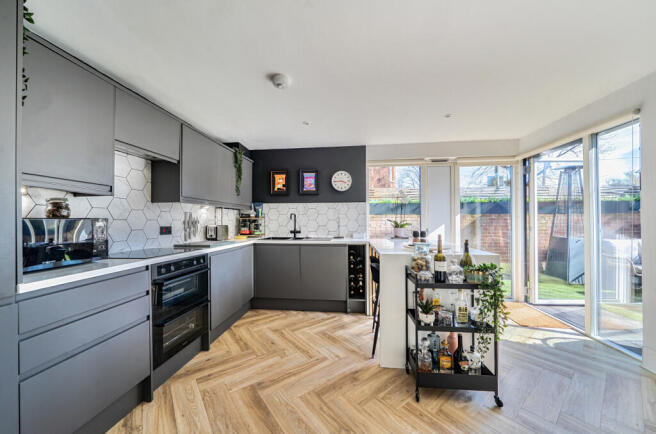 1439438-9-69d55d5...