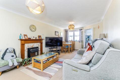 Hillcroft Court, Chaldon Road, Caterham, Surrey, CR3