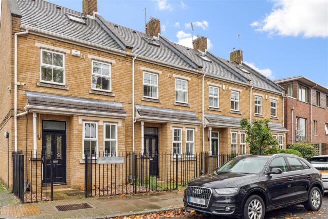 Carver Close, W4 - FOR SALE