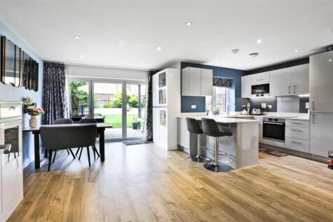 Ceres Crescent, Epsom