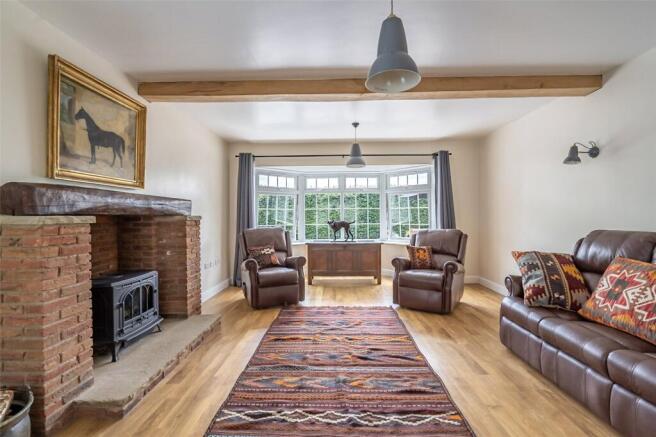 5 bed Detached for sale Image 5