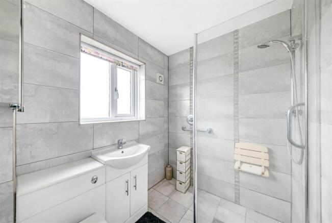 HOUSE BATHROOM.jpg