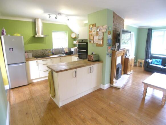 Fitted Kitchen