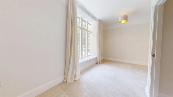 The Furlongs 38 Living Room 2.jpg