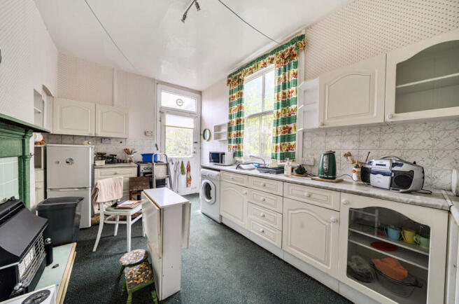 4 bed Terraced for sale Image 4