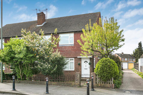 Feltham Hill Road, Ashford, Surrey, TW15
