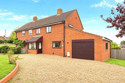 Victory Road, Steeple Claydon, MK18
