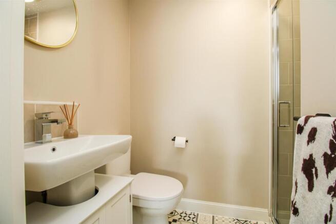 3 bed Terraced for sale Image 11