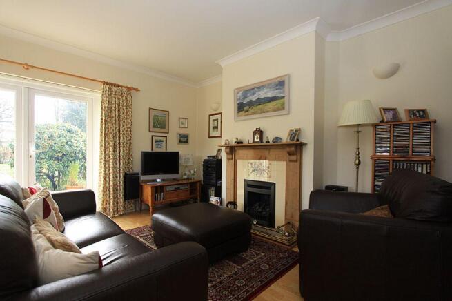 Dining/sitting Room