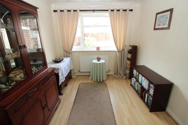 3 bed Semi-Detached for sale Image 4