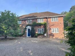 128, Andover Road, Newbury RG14 6NA