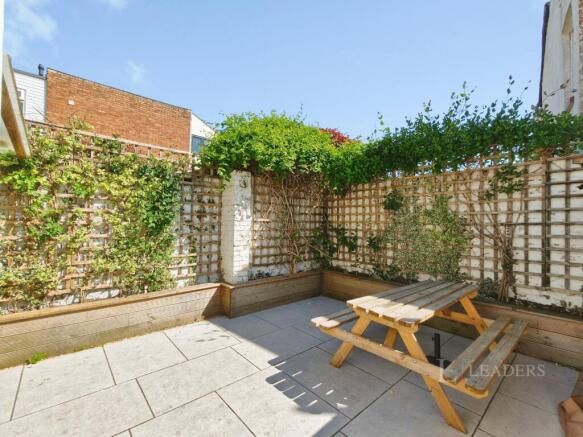 pbox-IMG.jpg