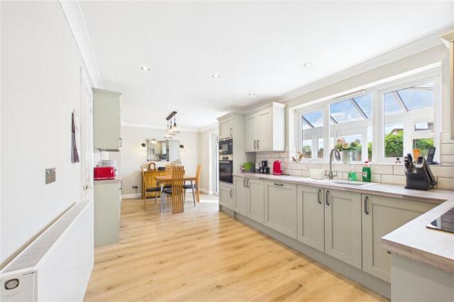 Highwood Ridge, Basingstoke, Hampshire, RG22 photo 4