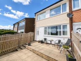 85, Eskdale Rise, Bradford BD15 7UG
