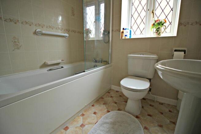 Family bathroom.