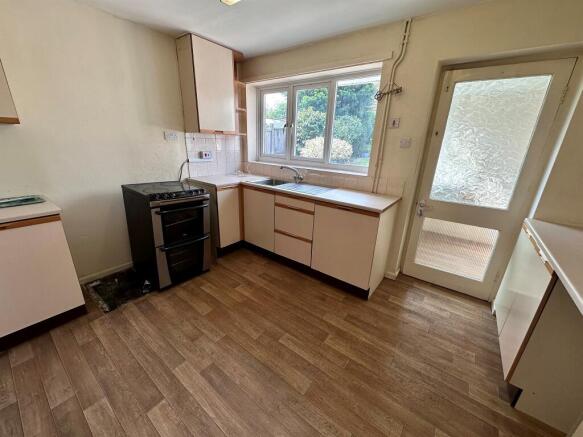 Kitchen: