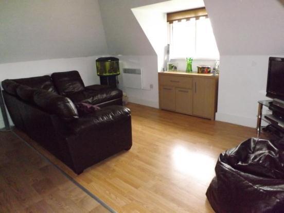 Lounge/Kitchen