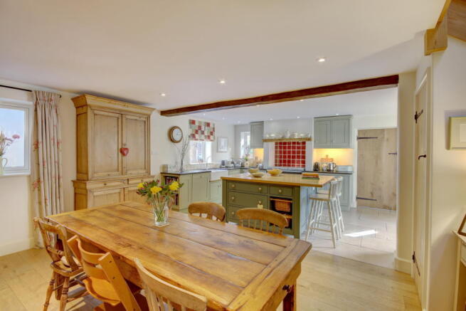 Kitchen/Dining Room