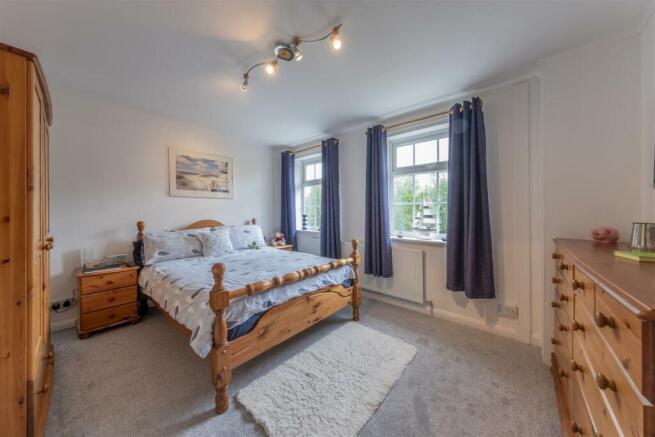 24 Lodge Road-022.JPG