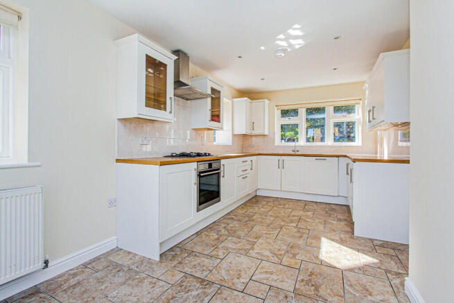 Kitchen/Breakfast...