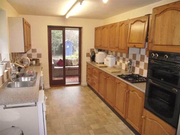 Fitted Kitchen / Bre
