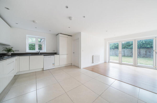 1319468-13-686e35...