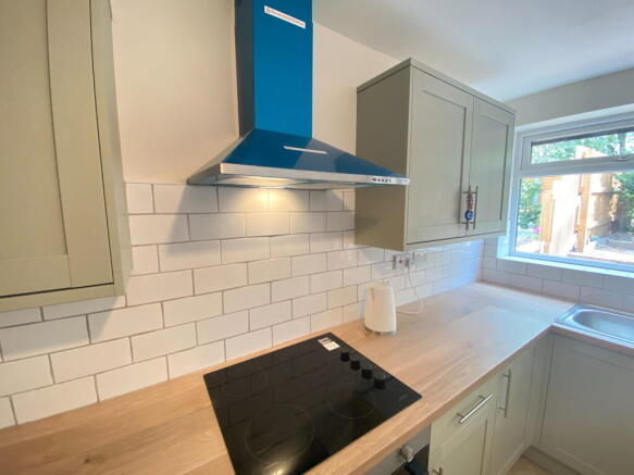 2 bed Semi-Detached Bungalow for sale Image 11