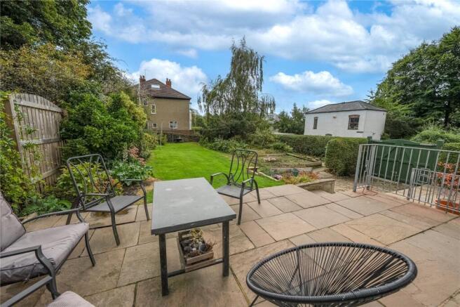 5 bed Semi-Detached for sale Image 10