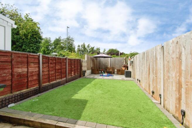 2 bed Terraced for sale Image 10