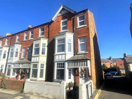 St. Johns Road, Scarborough, YO12