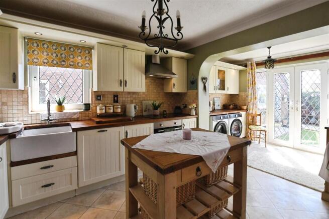 Fitted Kitchen