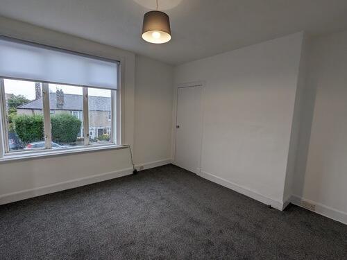 97 1R Annandale st living room.jpeg