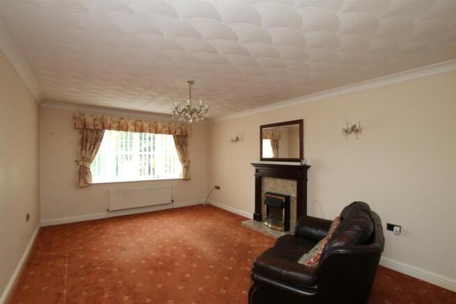 Living Room.JPG