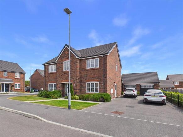 Binnington Close - Main