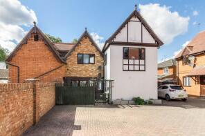 1, Courthouse Mews, Newport Pagnell MK16 8JR