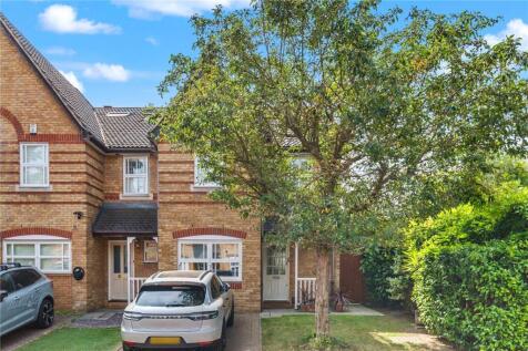 Wycliffe Road, SW11
