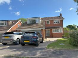10, Winchester Drive, Exmouth EX8 5QA