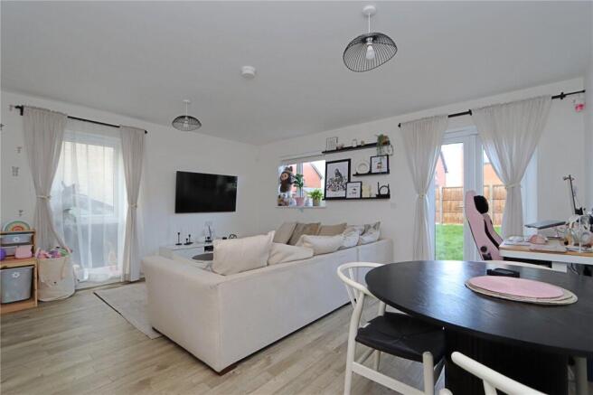 George Avenue, Glebe Farm, Milton Keynes, Bucks, MK17 photo 4