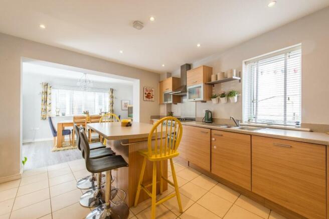 Kitchen / Breakfast Room