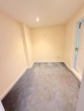 4 bed Town House for sale Image 7
