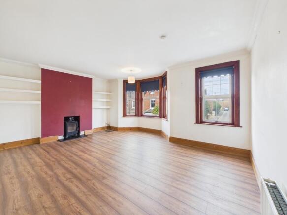 CAM04018G0-PR0459-STILL005