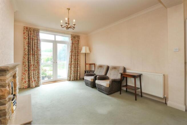Living Room2.jpg