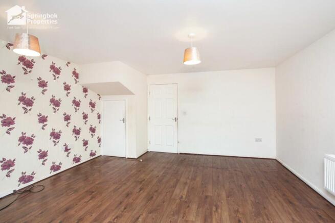 Tee Tong Road, Rugby, Warwickshire photo 4