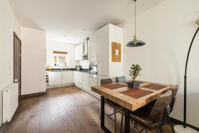 Smeed Road, E3