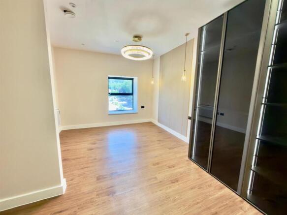 1 bed Apartment to rent Image 7